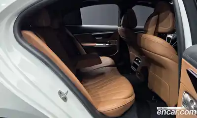 Mercedes-Benz E-Class 2024 2.0 Автомат в Москве № 749075, миниатюра 11