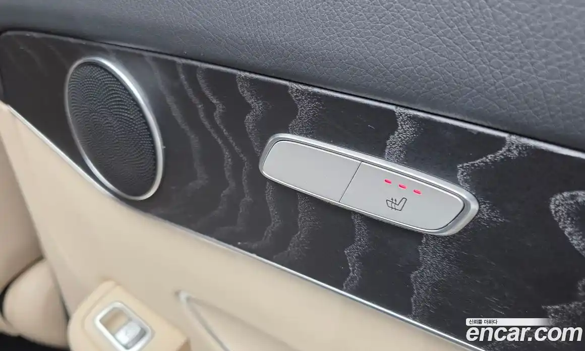 Mercedes-Benz GLC-Class 2019 2.0 Автомат в Москве № 749188, фото 19