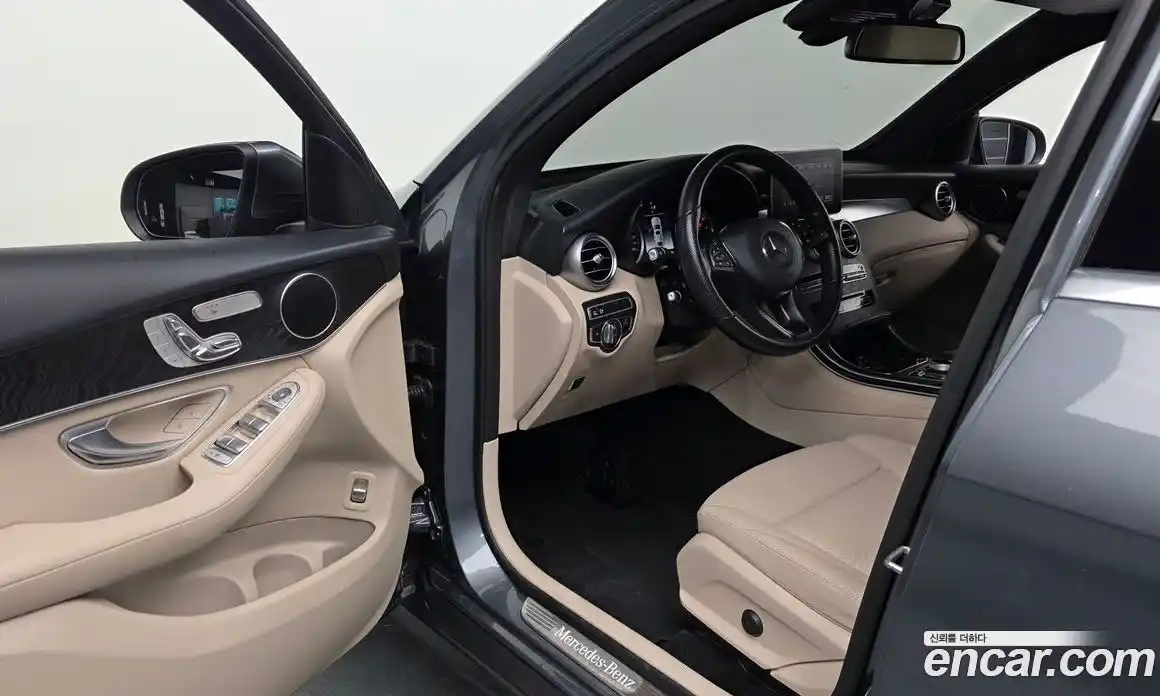 Mercedes-Benz GLC-Class 2019 2.0 Автомат в Москве № 749188, фото 10