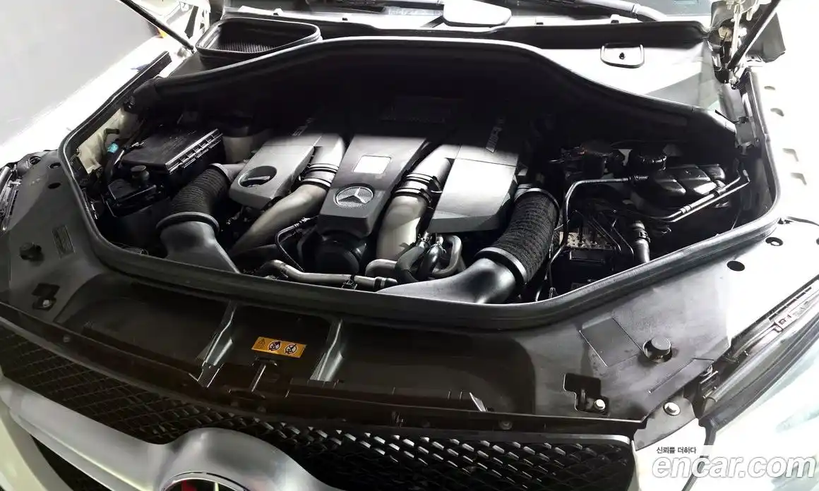 Mercedes-Benz GLE-Class 2019 5.5 Автомат в Москве № 749210, фото 6