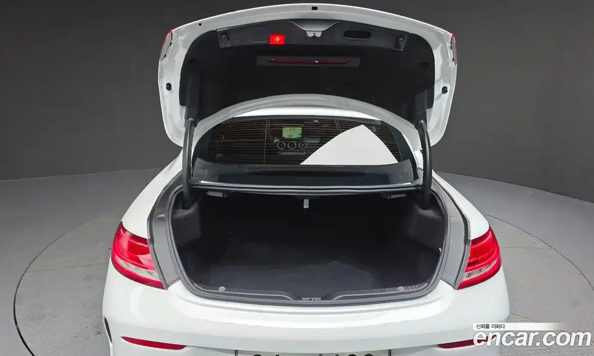 Mercedes-Benz C-Class 2017 2.0 Автомат в Москве № 749306, фото 20