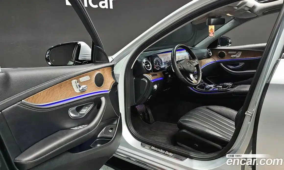 Mercedes-Benz E-Class 2017 2.0 Автомат в Москве № 749334, фото 11