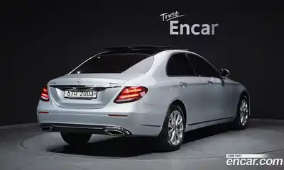 Mercedes-Benz E-Class 2017 2.0 Автомат в Москве № 749334, миниатюра 2
