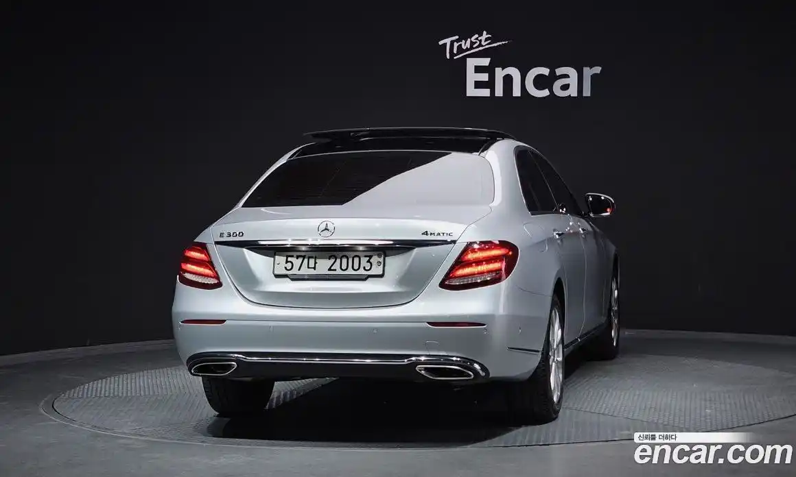 Mercedes-Benz E-Class 2017 2.0 Автомат в Москве № 749334, фото 4