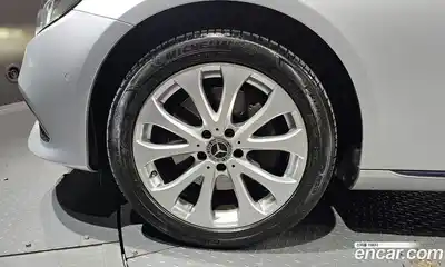 Mercedes-Benz E-Class 2017 2.0 Автомат в Москве № 749334, миниатюра 5