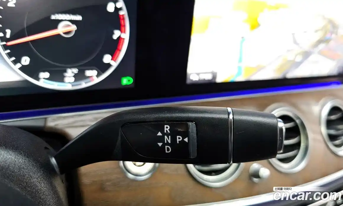 Mercedes-Benz E-Class 2017 2.0 Автомат в Москве № 749334, фото 9