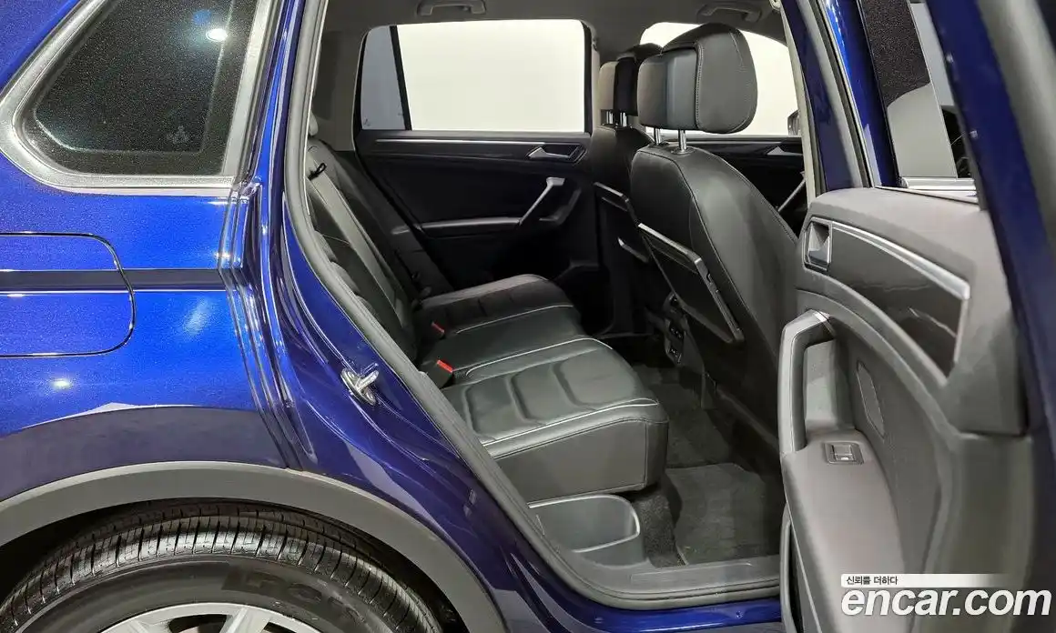 Volkswagen Tiguan 2020 2.0 Автомат в Москве № 750113, фото 12