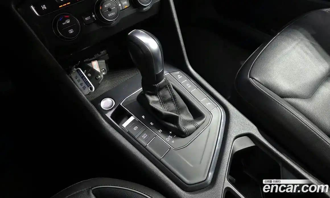 Volkswagen Tiguan 2020 2.0 Автомат в Москве № 750113, фото 9