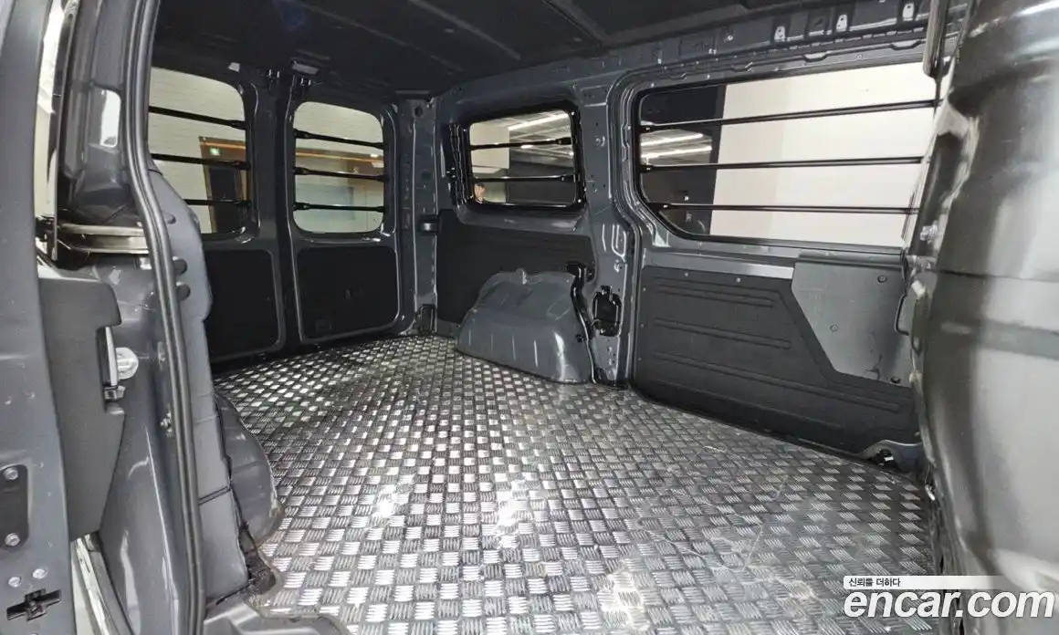 Hyundai Staria 2024 3.5 Автомат в Москве № 755987, фото 19