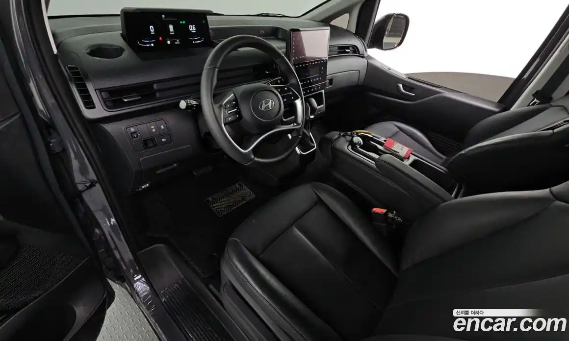 Hyundai Staria 2024 3.5 Автомат в Москве № 755987, фото 7