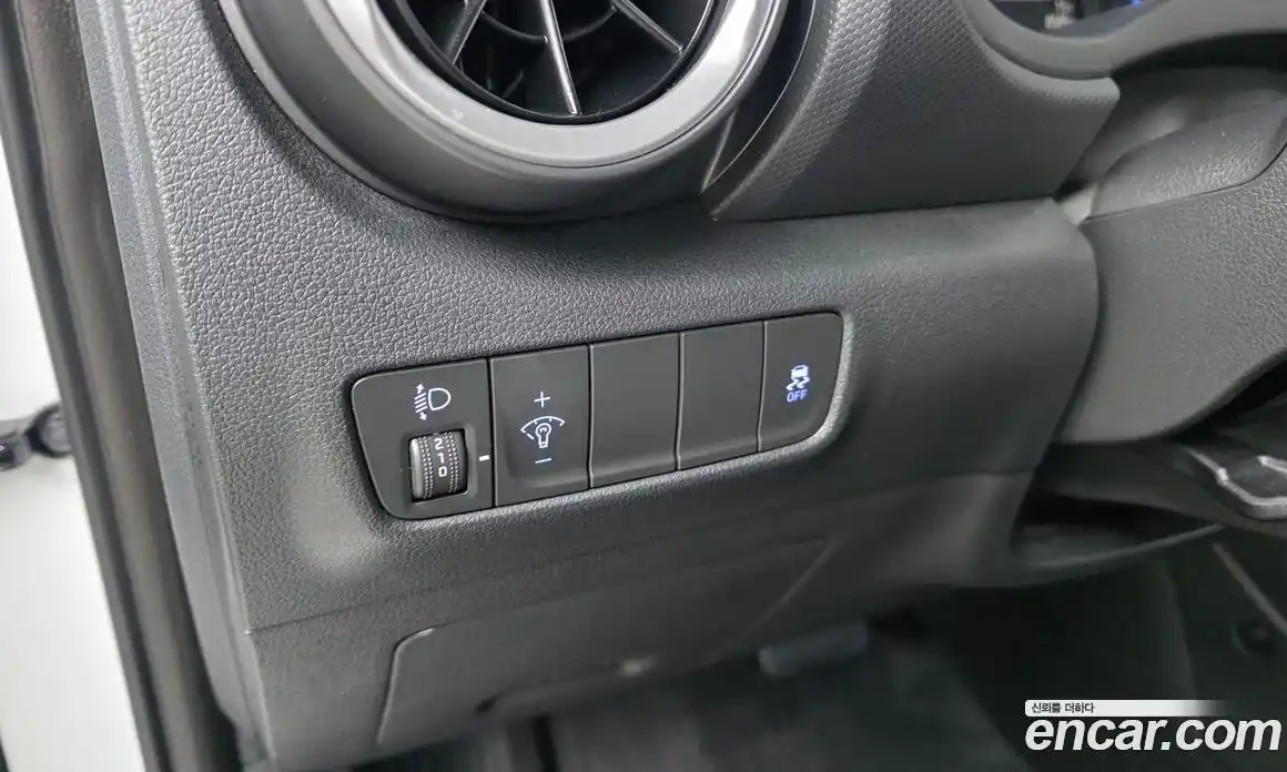 Hyundai Kona 2021 2.0 Автомат в Москве № 756130, фото 15