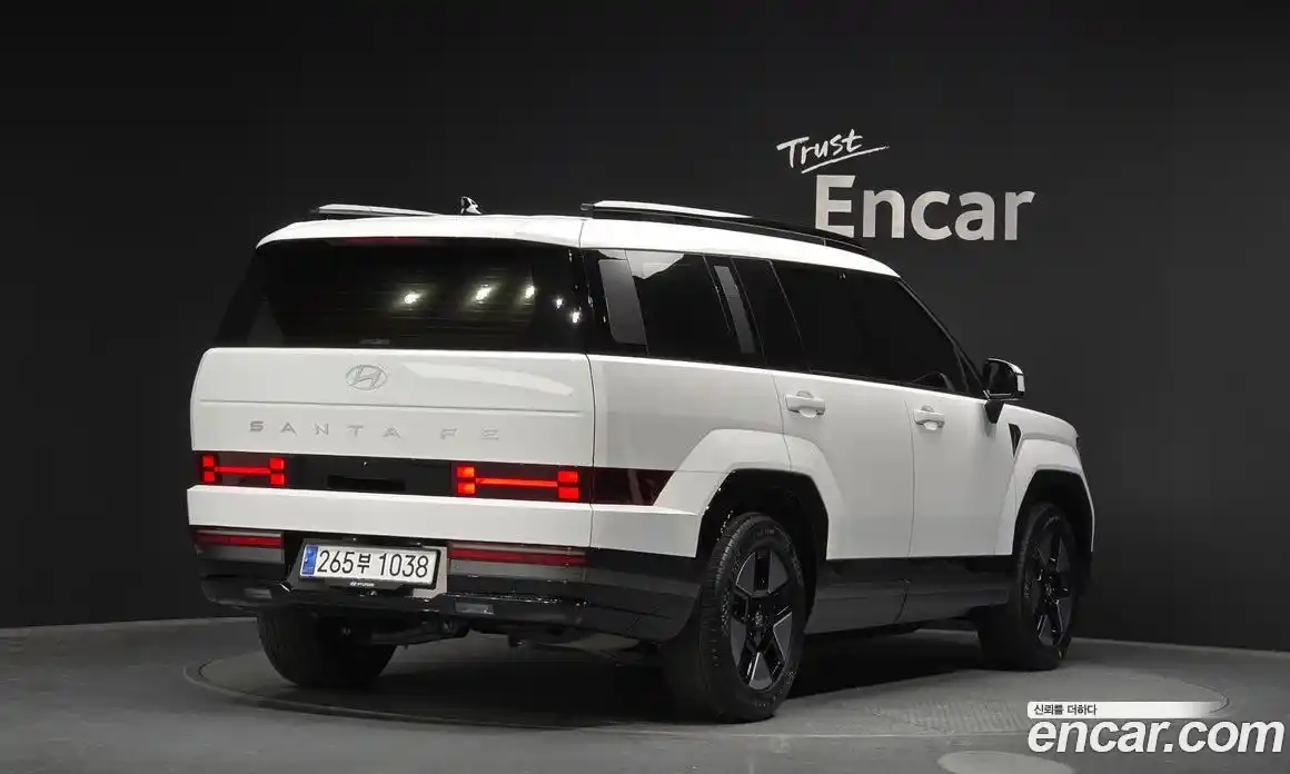 Hyundai Santa Fe 2024 1.6 Автомат в Москве № 756461, фото 2