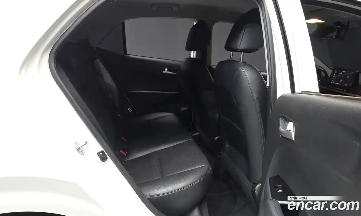 Kia Morning 2023 1.0 Автомат в Москве № 757236, фото 12