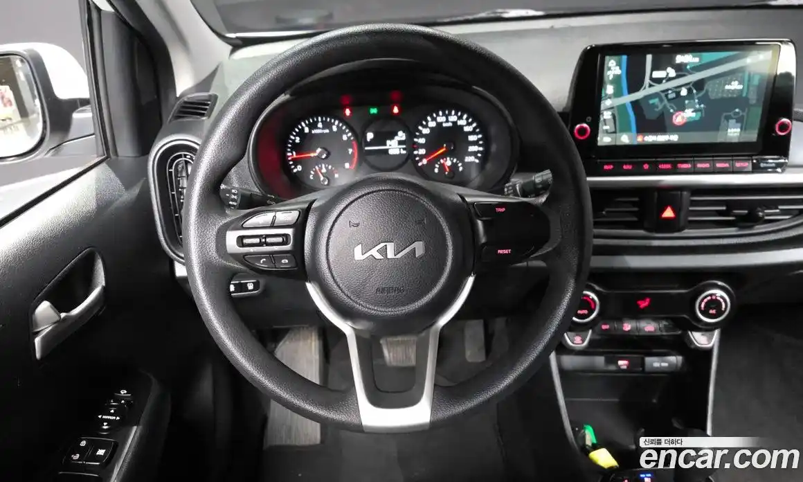 Kia Morning 2023 1.0 Автомат в Москве № 757236, фото 13