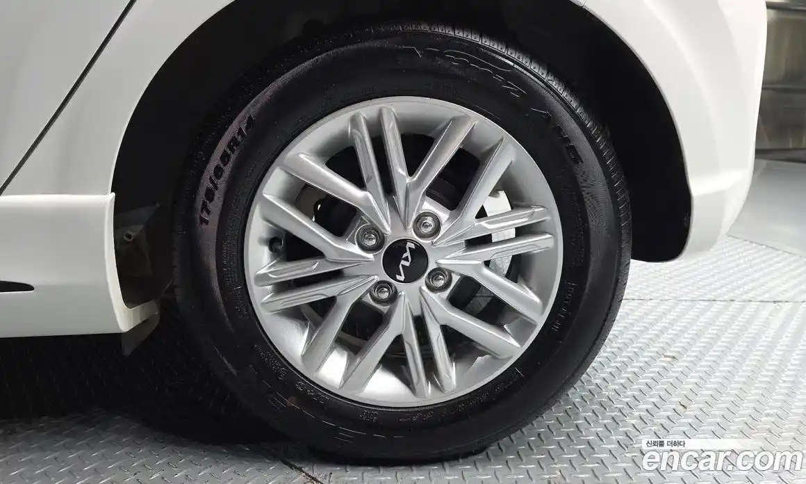 Kia Morning 2023 1.0 Автомат в Москве № 757236, фото 5