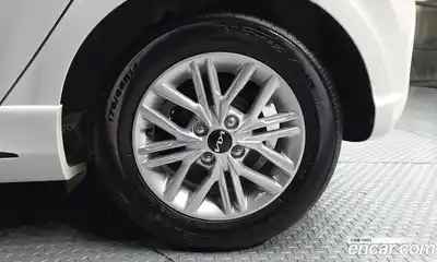 Kia Morning 2023 1.0 Автомат в Москве № 757236, миниатюра 5