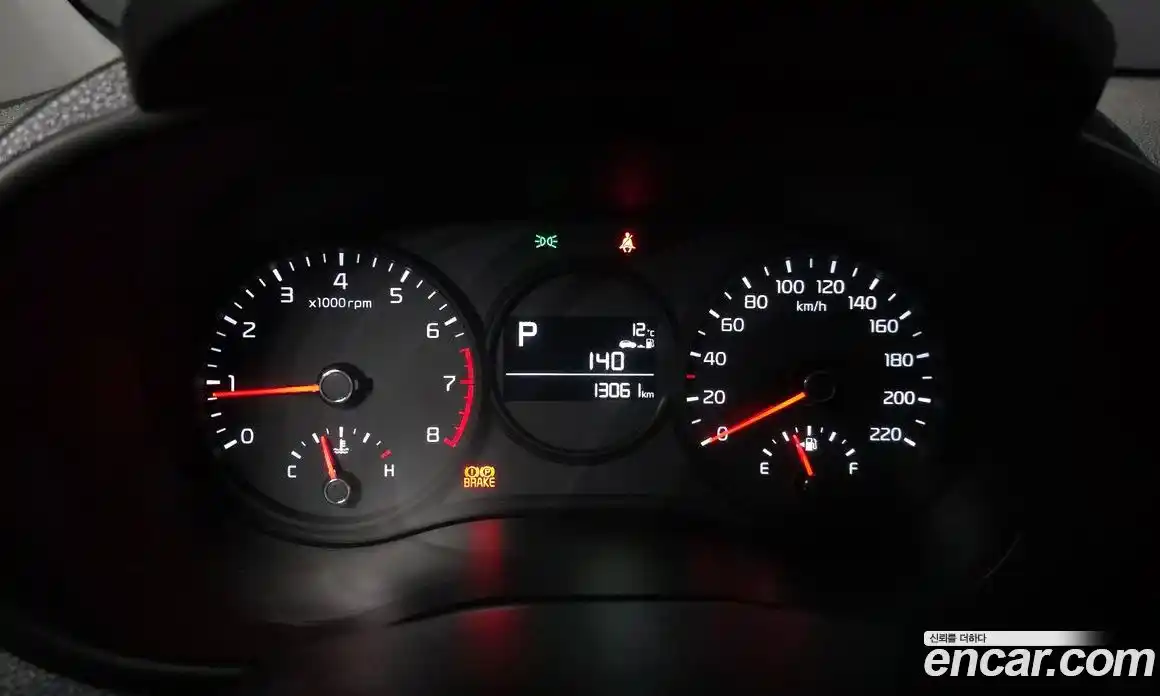 Kia Morning 2023 1.0 Автомат в Москве № 757236, фото 8