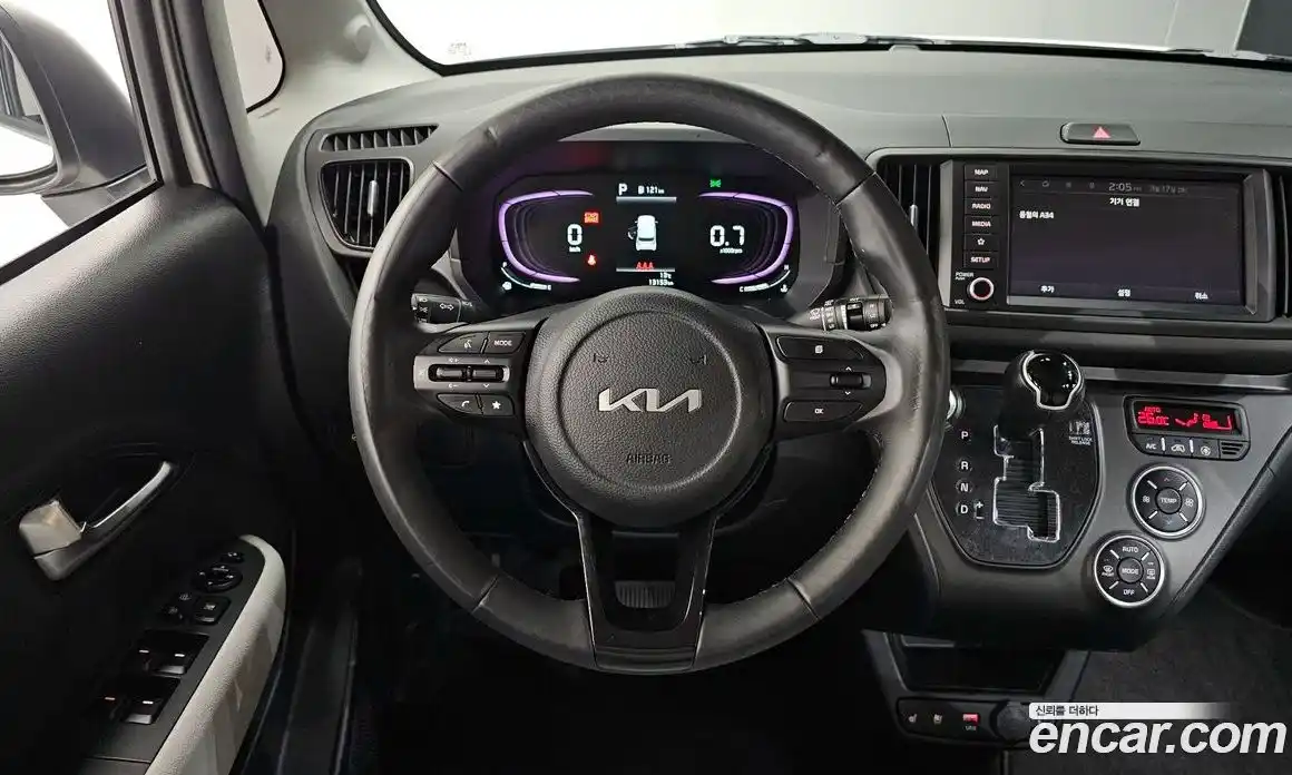 Kia Ray 2023 1.0 Автомат в Москве № 757237, фото 13