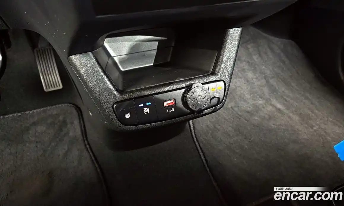 Kia Ray 2023 1.0 Автомат в Москве № 757237, фото 16