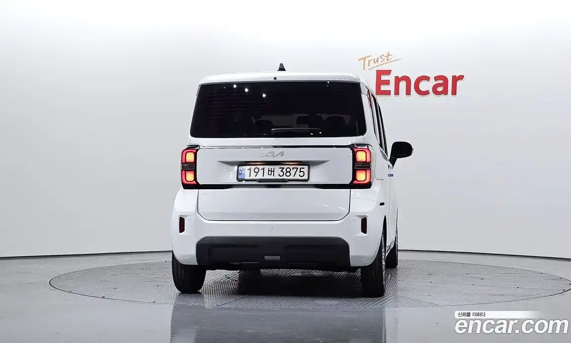 Kia Ray 2023 1.0 Автомат в Москве № 757237, фото 4