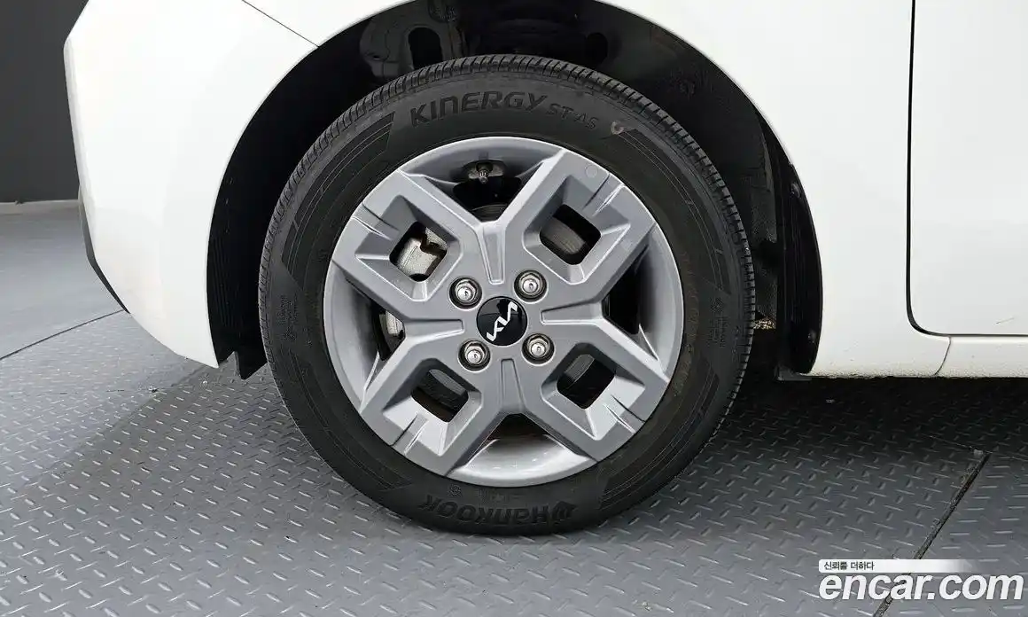 Kia Ray 2023 1.0 Автомат в Москве № 757237, фото 5