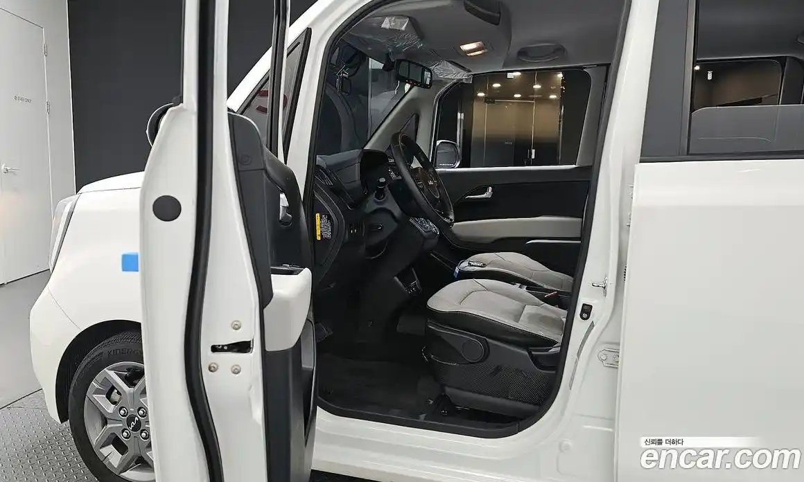 Kia Ray 2023 1.0 Автомат в Москве № 757237, фото 10