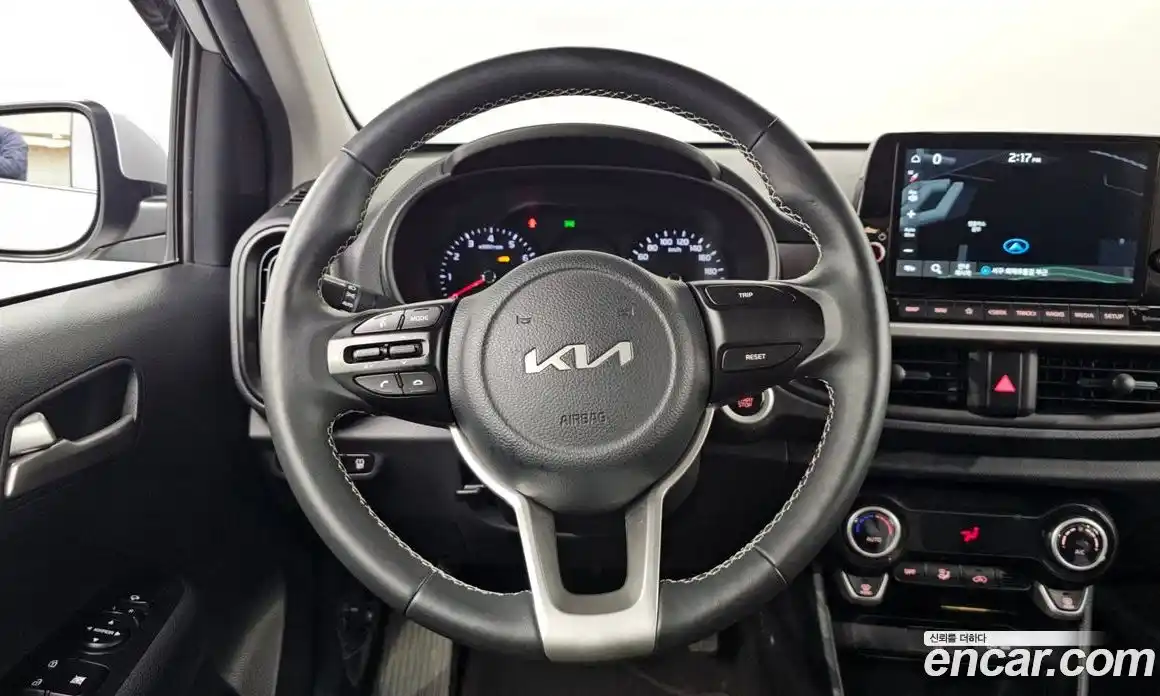 Kia Morning 2022 1.0 Автомат в Москве № 757305, фото 13