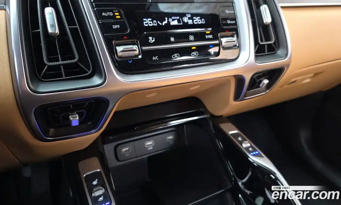 Kia Sorento 2023 2.5 Автомат в Москве № 757461, фото 16