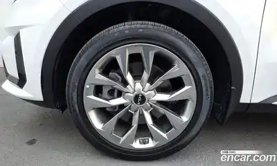 Kia Sorento 2023 2.5 Автомат в Москве № 757461, миниатюра 5