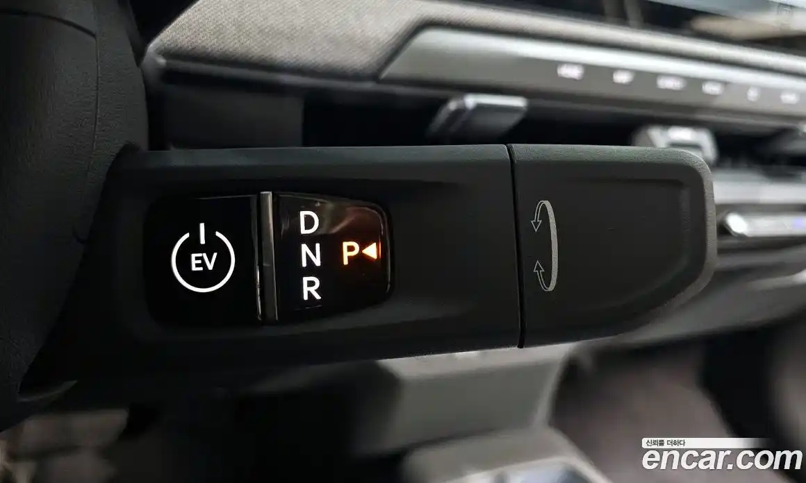 Kia EV3 2024 0.2 Автомат в Москве № 757647, фото 9