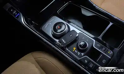 Kia Sorento 2023 2.5 Автомат в Москве № 757726, миниатюра 9