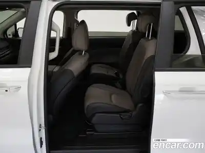 Kia Canival 2025 2.2 Автомат в Москве № 757793, миниатюра 10