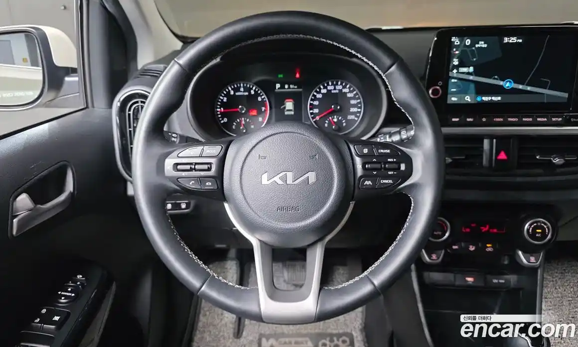 Kia Morning 2023 1.0 Автомат в Москве № 757801, фото 14