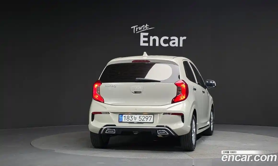 Kia Morning 2023 1.0 Автомат в Москве № 757801, фото 4