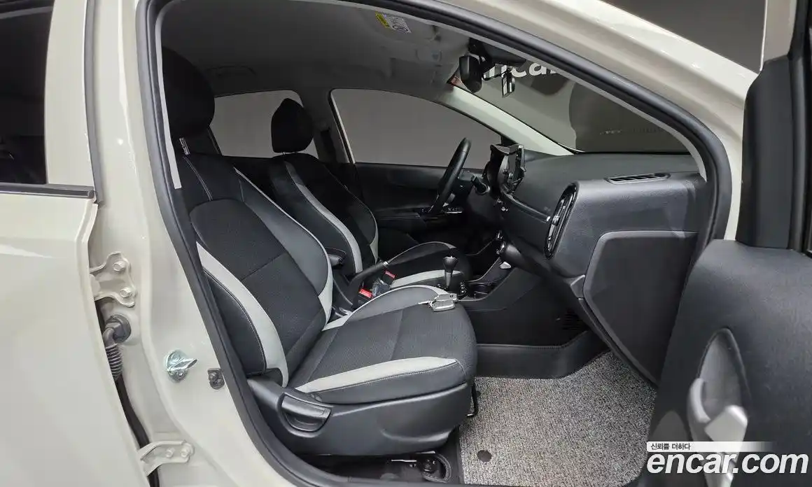 Kia Morning 2023 1.0 Автомат в Москве № 757801, фото 10