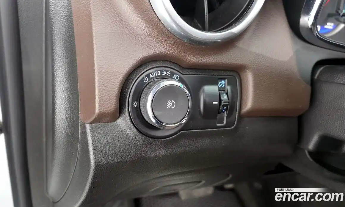 Chevrolet Trax 2015 1.6 Автомат в Москве № 758242, фото 18