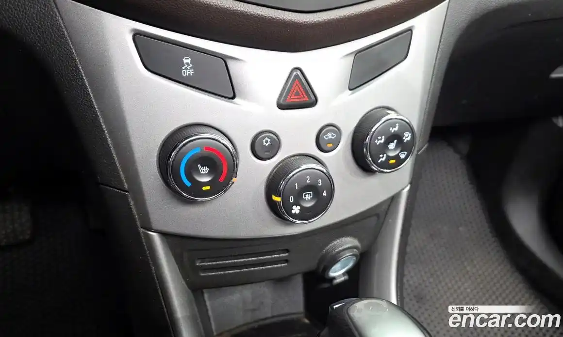 Chevrolet Trax 2015 1.6 Автомат в Москве № 758242, фото 19