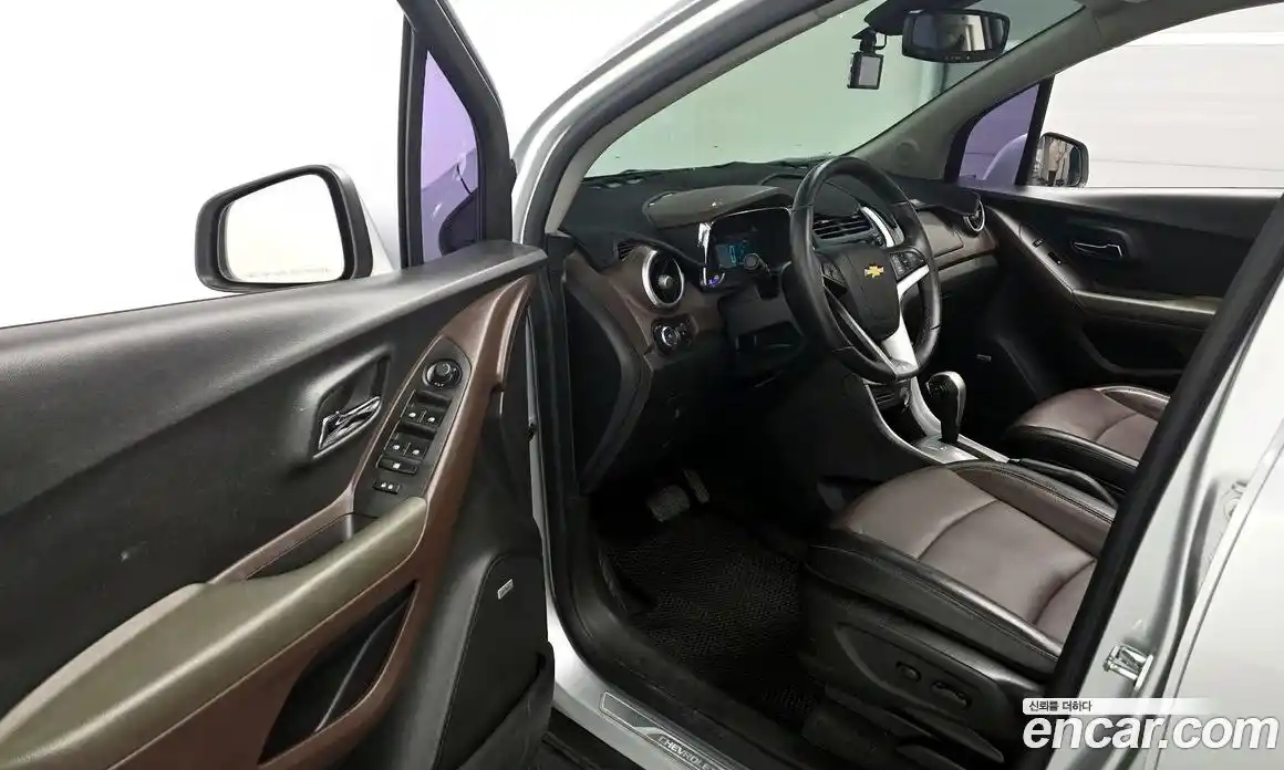 Chevrolet Trax 2015 1.6 Автомат в Москве № 758242, фото 10