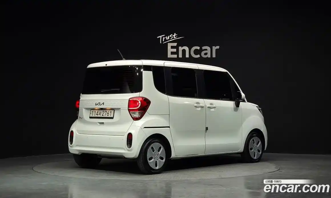 Kia Ray 2022 1.0 Автомат в Москве № 758518, фото 2