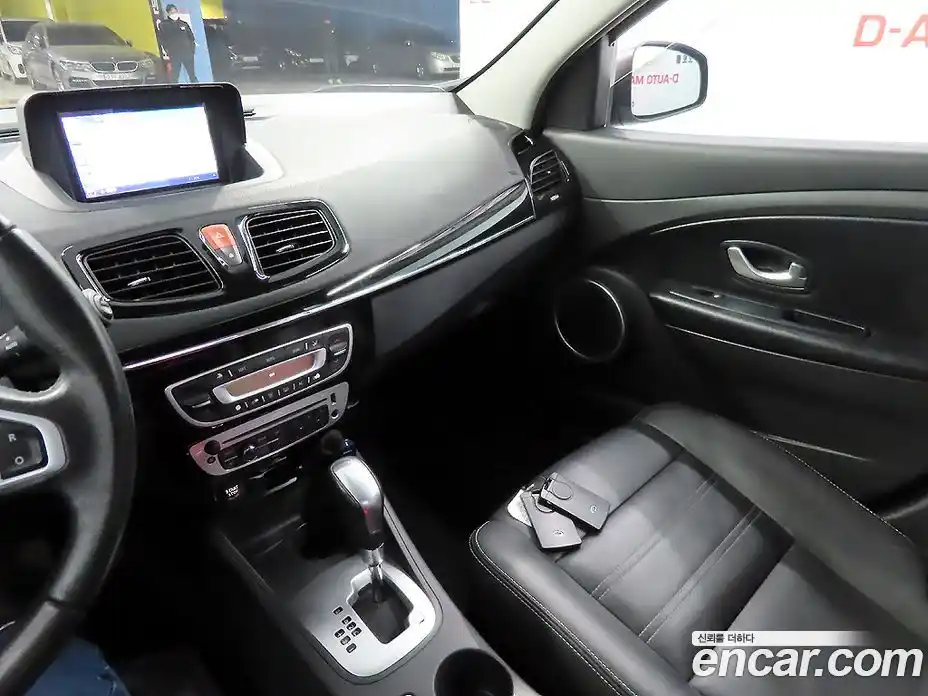 Renault SM3 2016 1.6 Автомат в Москве № 760044, фото 13