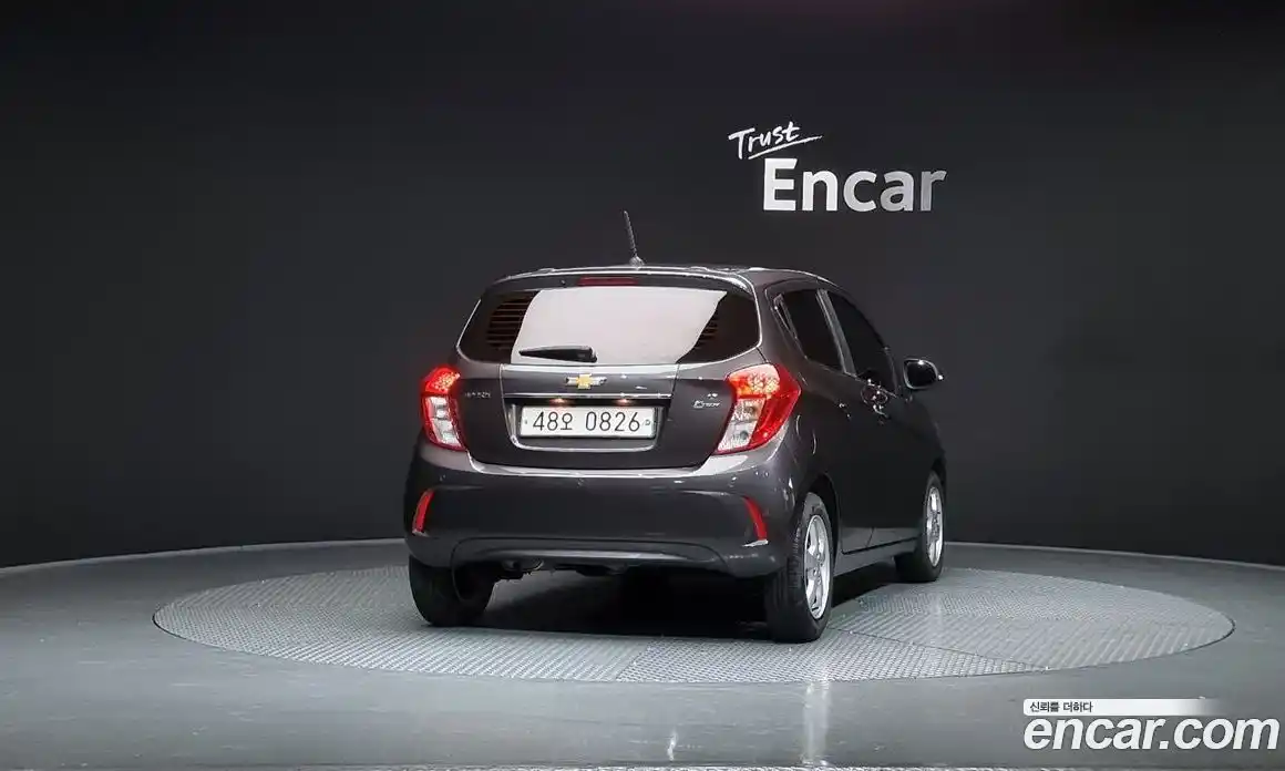 Chevrolet Spark 2016 1.0 гидро в Москве, фото 4