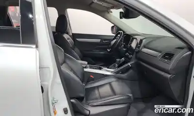 Renault QM6 2023 2.0 Автомат в Москве № 761784, миниатюра 11