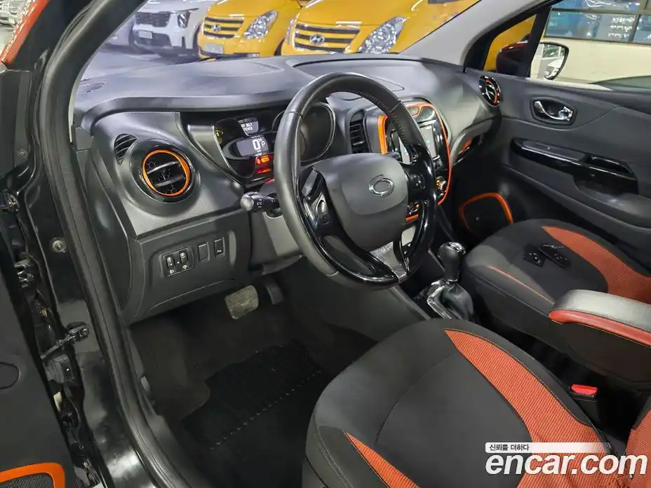 Renault QM3 2014 1.5 Автомат в Москве № 762049, фото 16