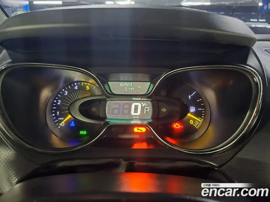 Renault QM3 2014 1.5 Автомат в Москве № 762049, фото 8