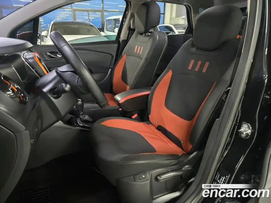 Renault QM3 2014 1.5 Автомат в Москве № 762049, фото 10