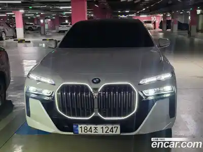 BMW 7-Series 2023 3.0 Автомат в Москве № 762512, миниатюра 2
