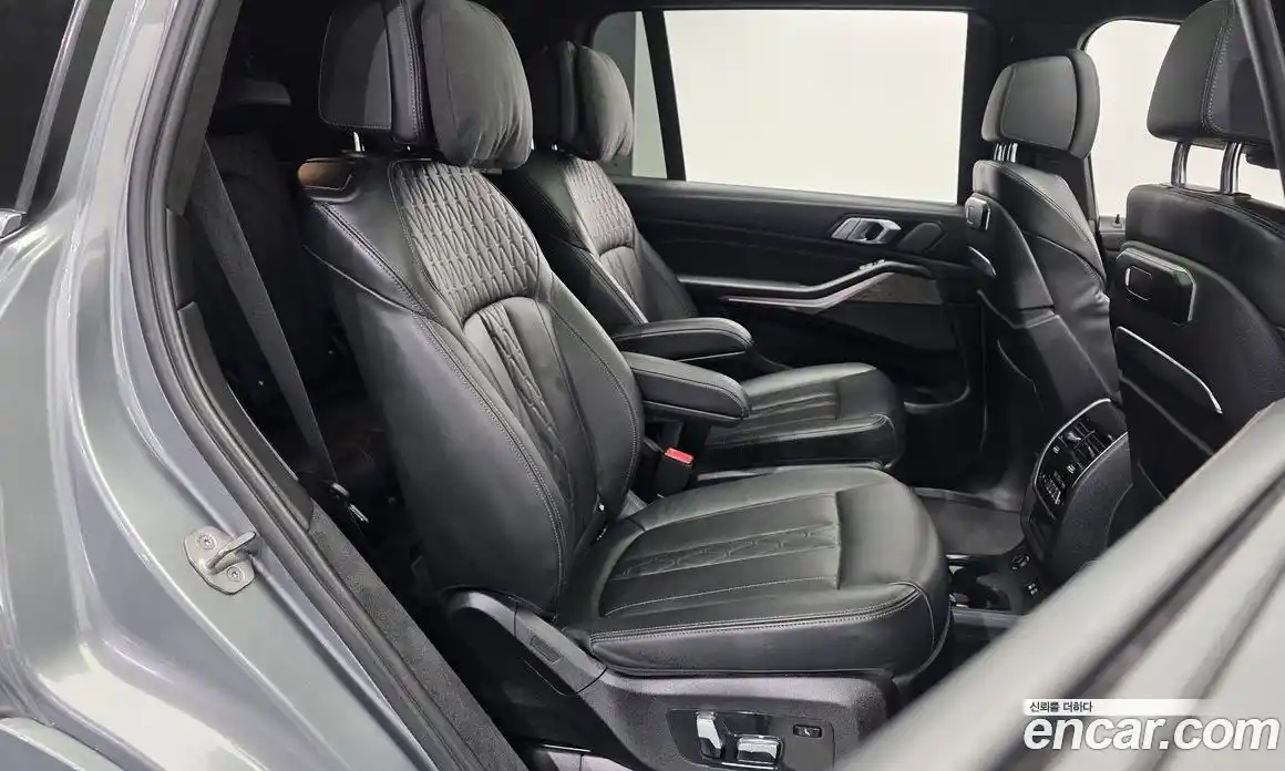 BMW X7 2023 3.0 Автомат в Москве № 763098, фото 12