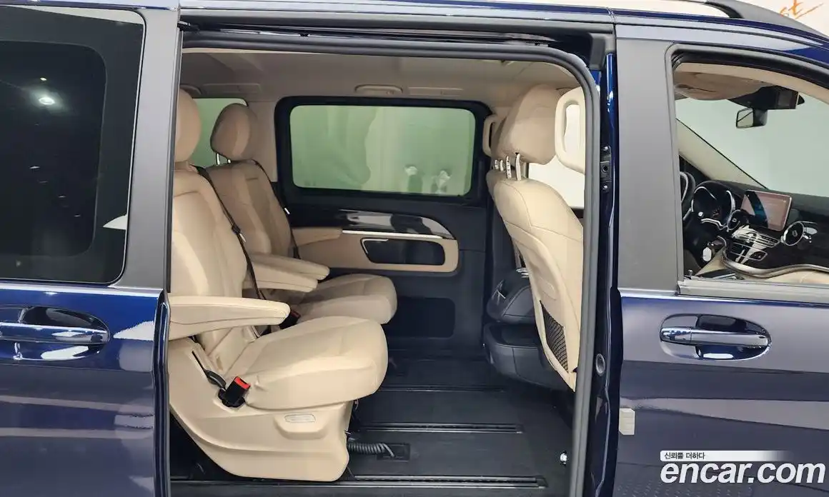 Mercedes-Benz V-Class 2022 1.9 Автомат в Москве № 763849, фото 12