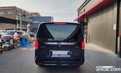 Mercedes-Benz V-Class 2022 1.9 Автомат в Москве № 763849, миниатюра 4
