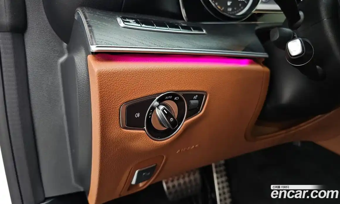 Mercedes-Benz E-Class 2018 1.9 Автомат в Москве № 764465, фото 17